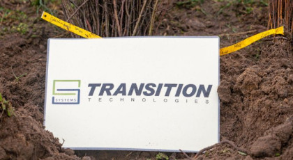 Sadzenie rodzimych gatunków drzew z Transition Technologies – Systems